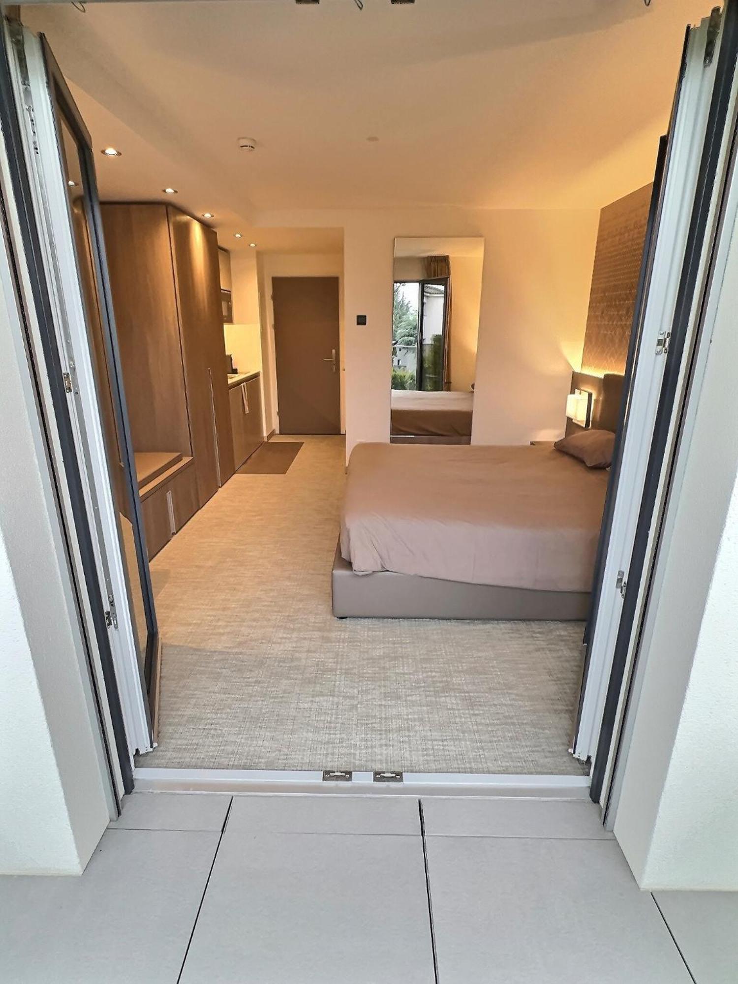 Attica Residences, Lausanne Saint Sulpice  Εξωτερικό φωτογραφία